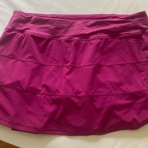 Lululemon athletic skirt.  Size 12.  14 inch length.  Like new.